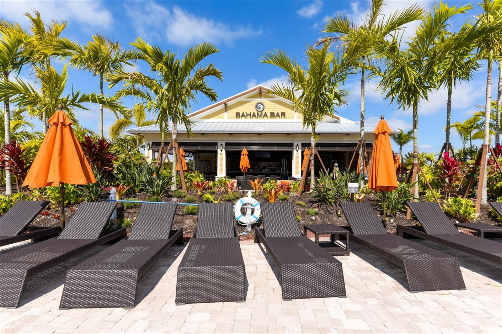 ESPLANADE GOLF & COUNTRY CLUB - Residential Lease