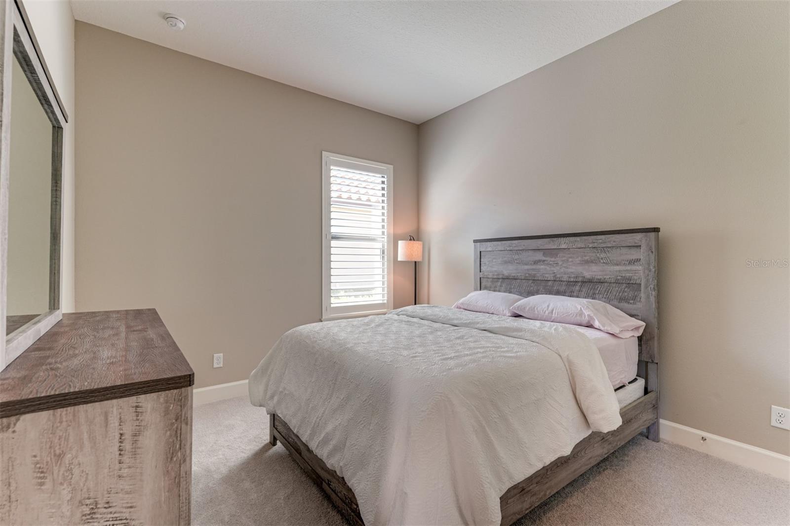 ESPLANADE GOLF & COUNTRY CLUB - Residential Lease