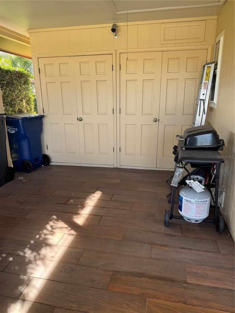 CAMBRIDGE VILLAGE - Residential