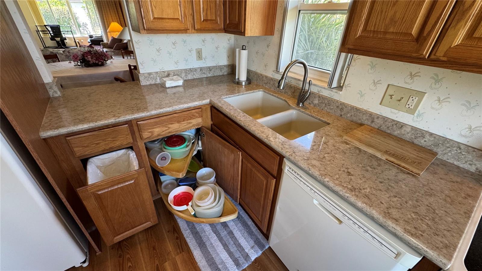 CAMBRIDGE VILLAGE - Residential