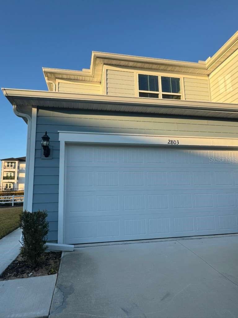 2803 STUNNING AVENUE