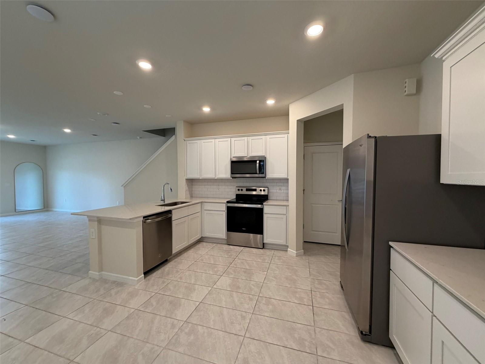 2803 STUNNING AVENUE