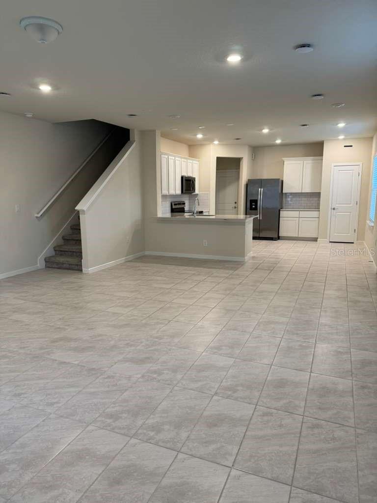 2803 STUNNING AVENUE