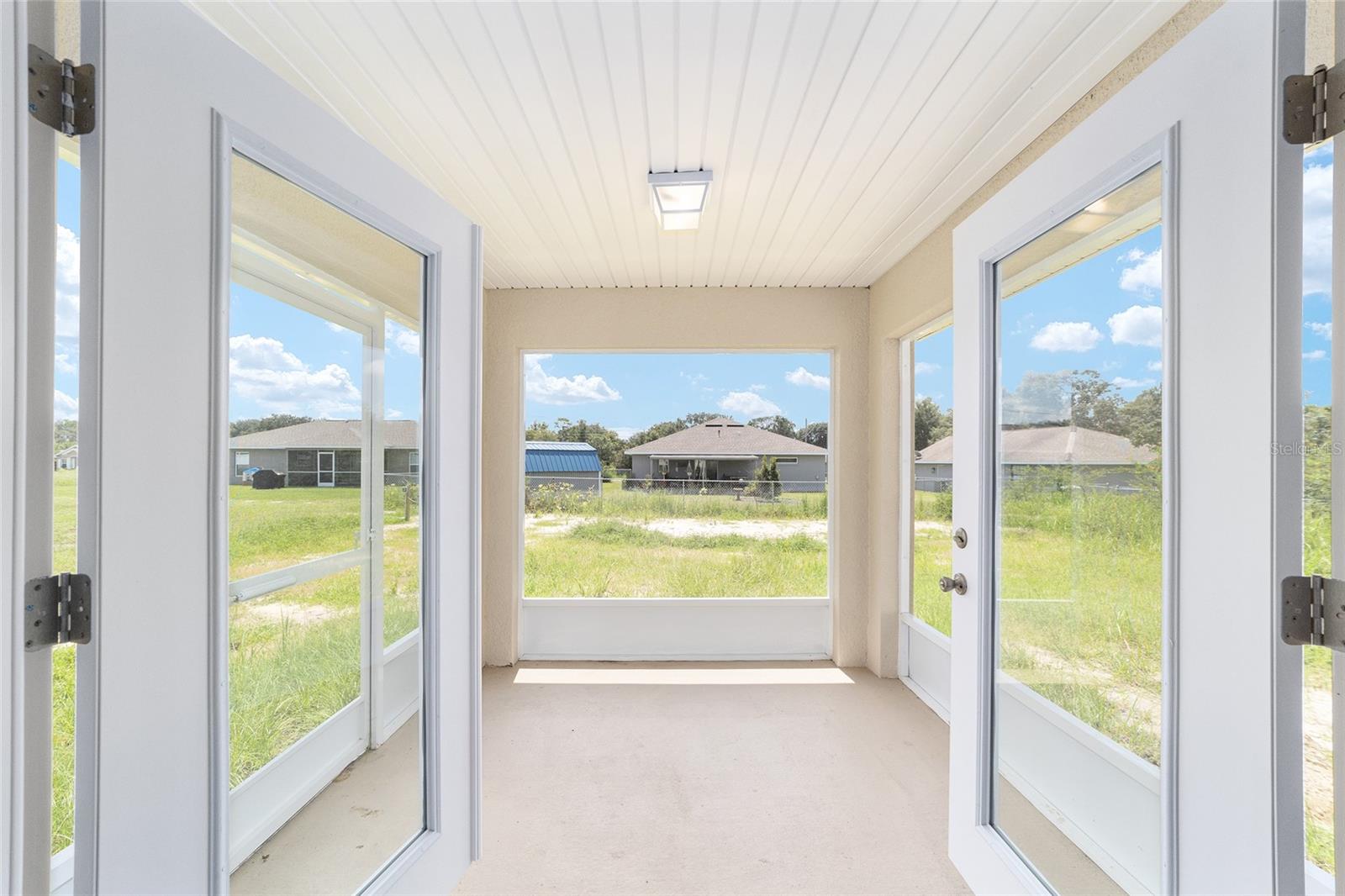 SILVER SPGS SHORES UN 17 - Residential Lease