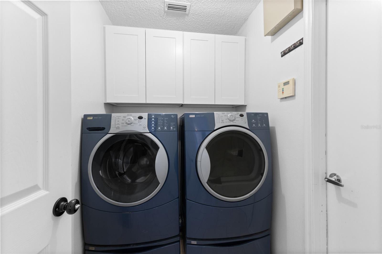 TURTLE LAKES - Residential