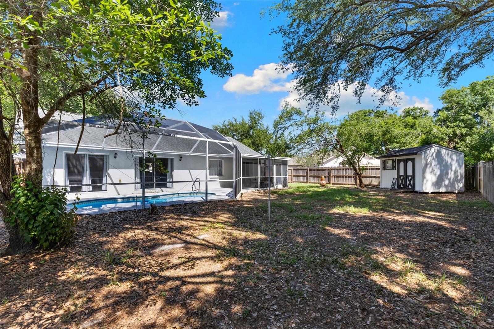 TURTLE LAKES - Residential