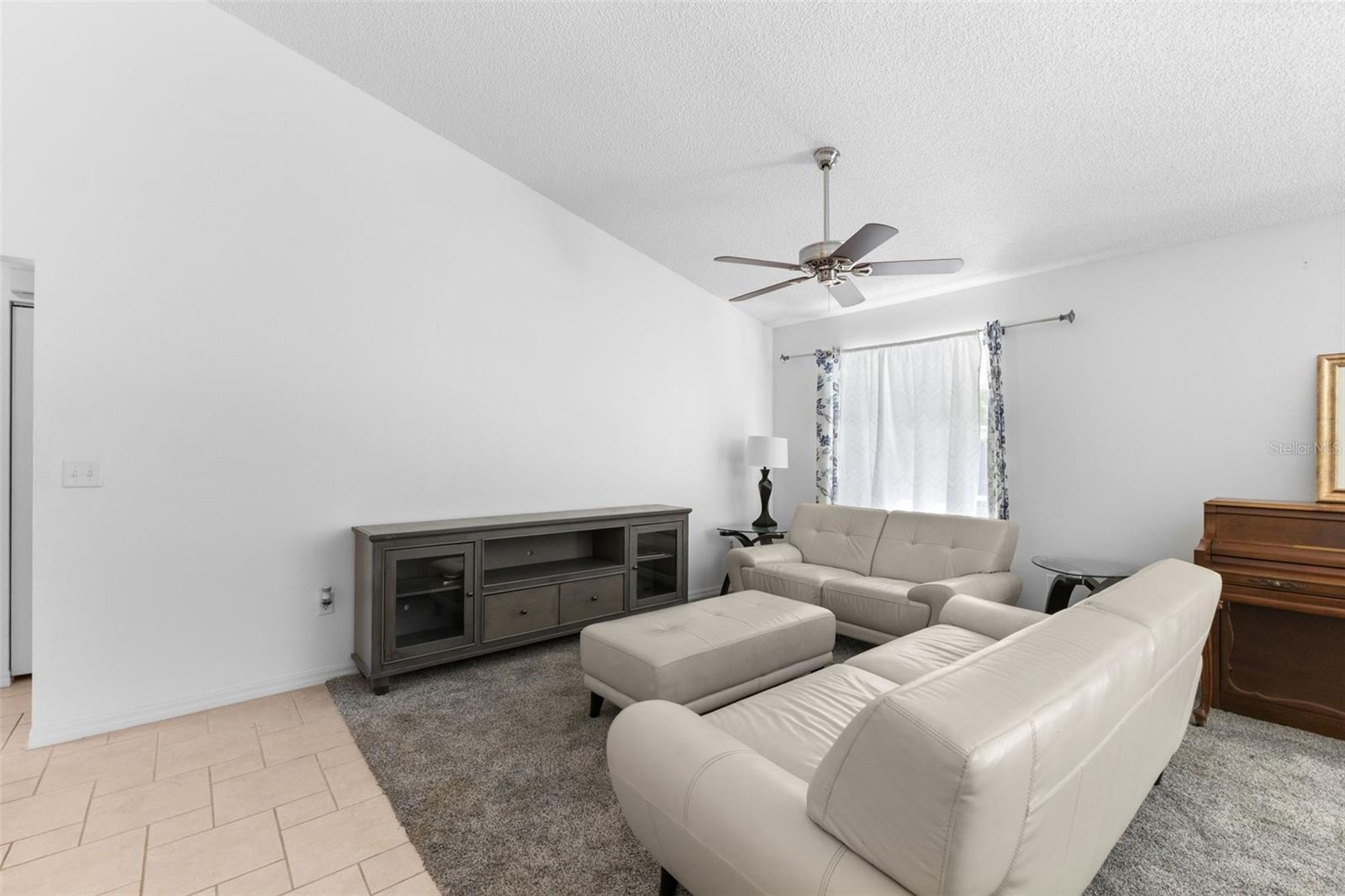 TURTLE LAKES - Residential