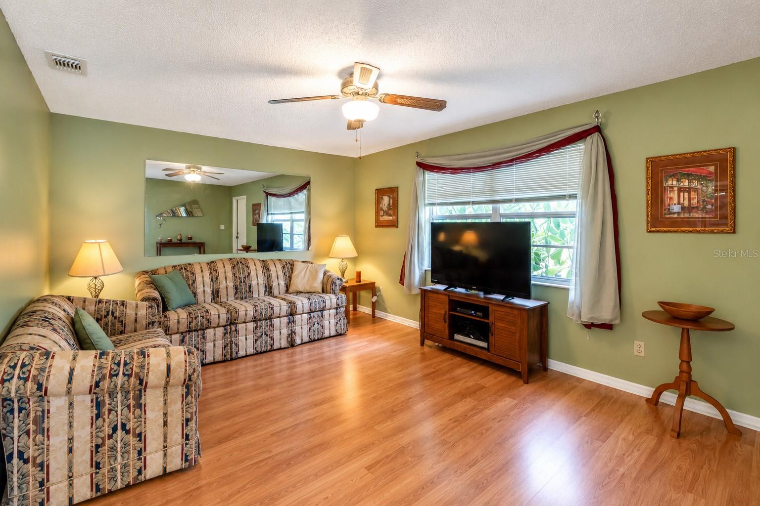 1814 FOXHUNT DRIVE A