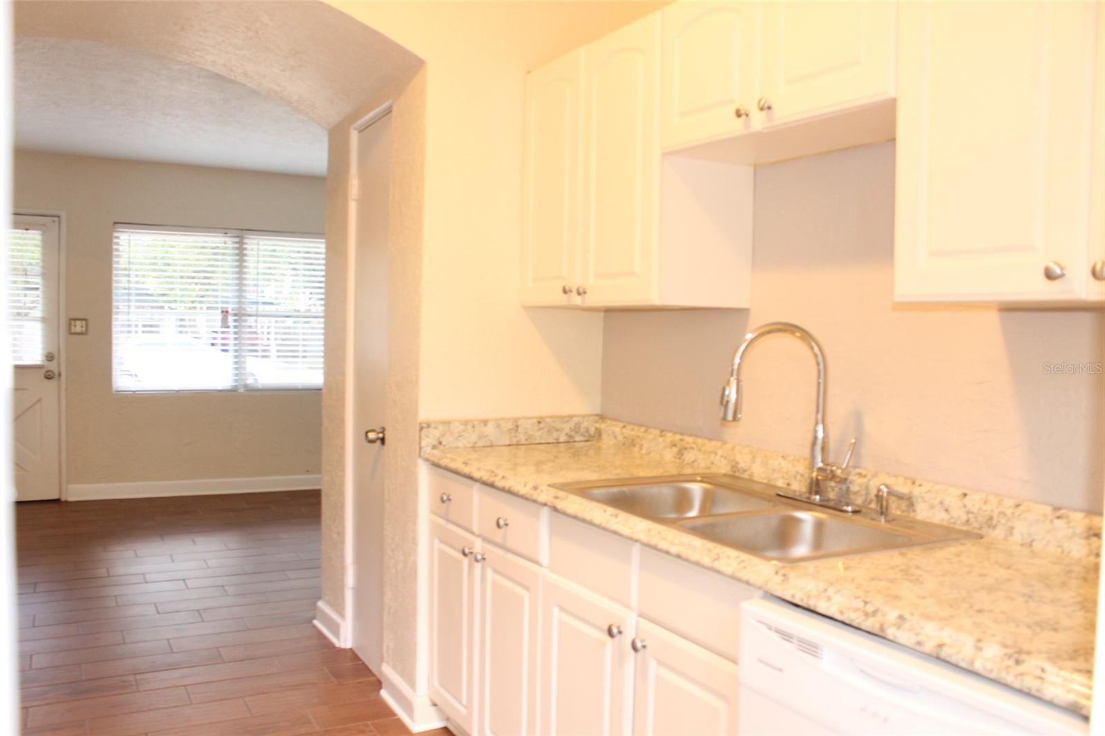 TEMPLE TERRACE ANNEX - Residential Lease