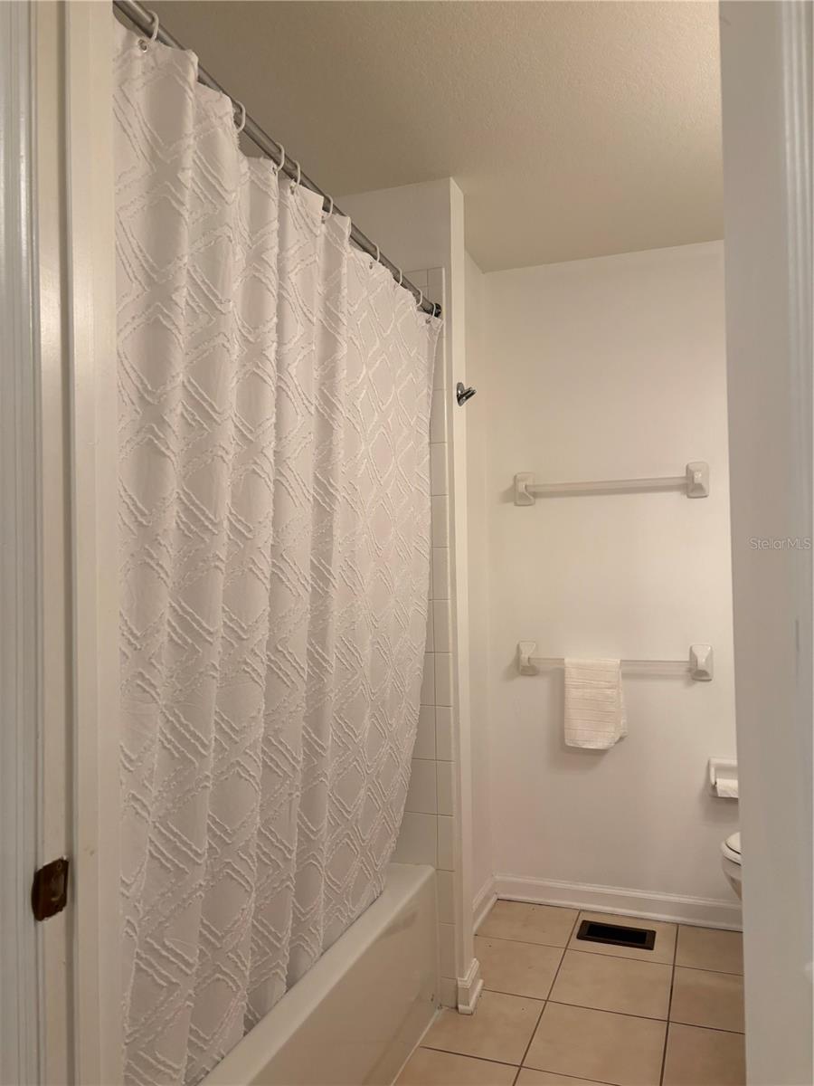 CHASE TWNHMS - Residential