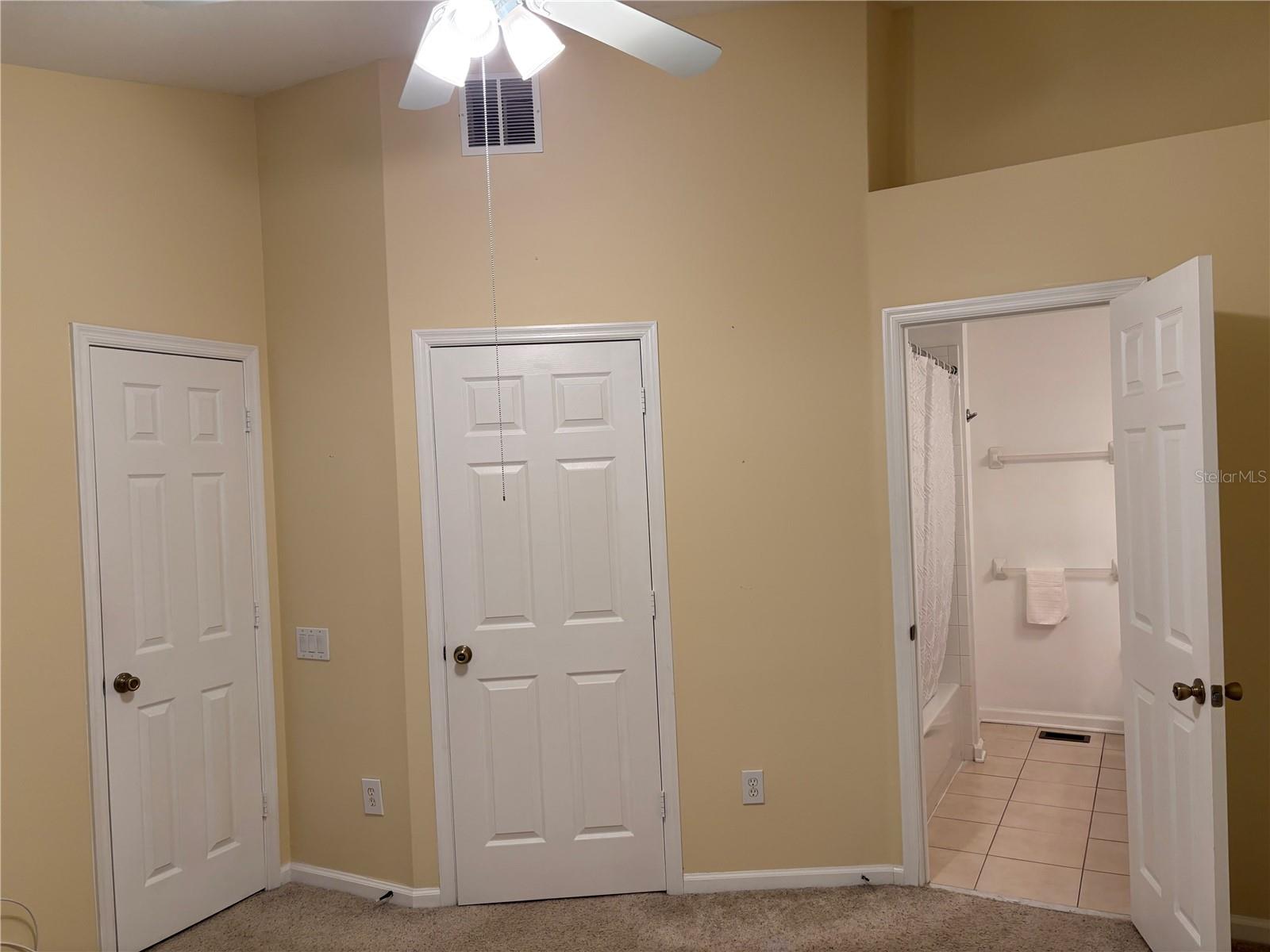 CHASE TWNHMS - Residential