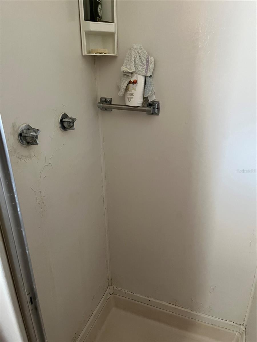 VENICE ISLE - Residential