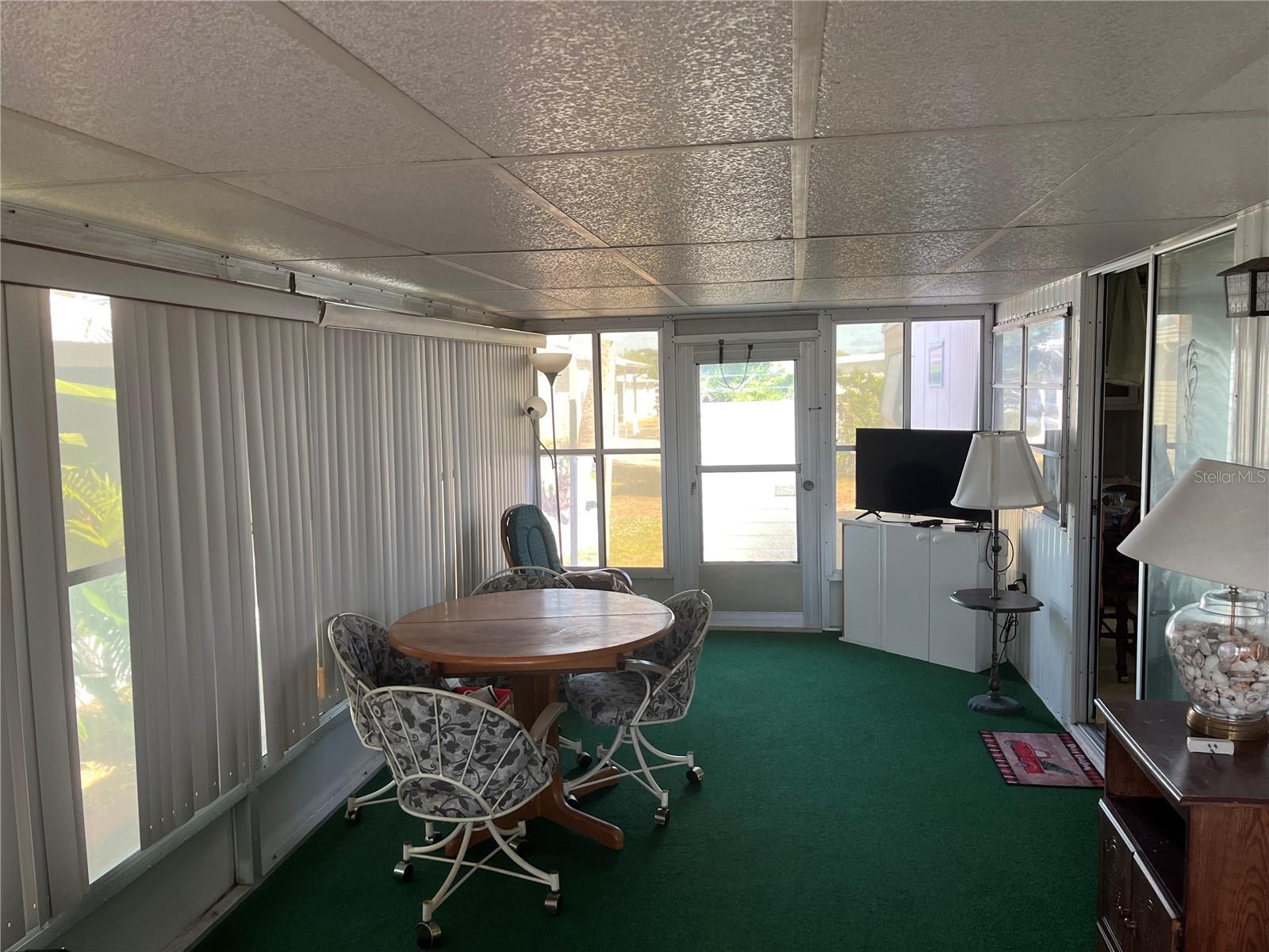 VENICE ISLE - Residential