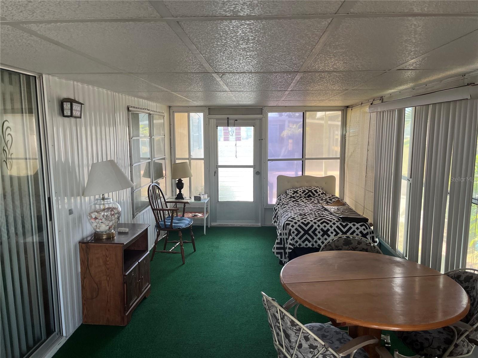 VENICE ISLE - Residential