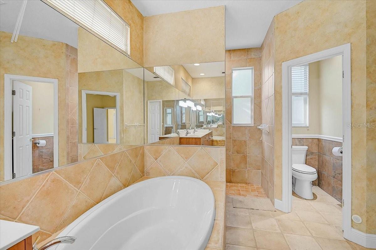 ASHTON MANOR - Residential