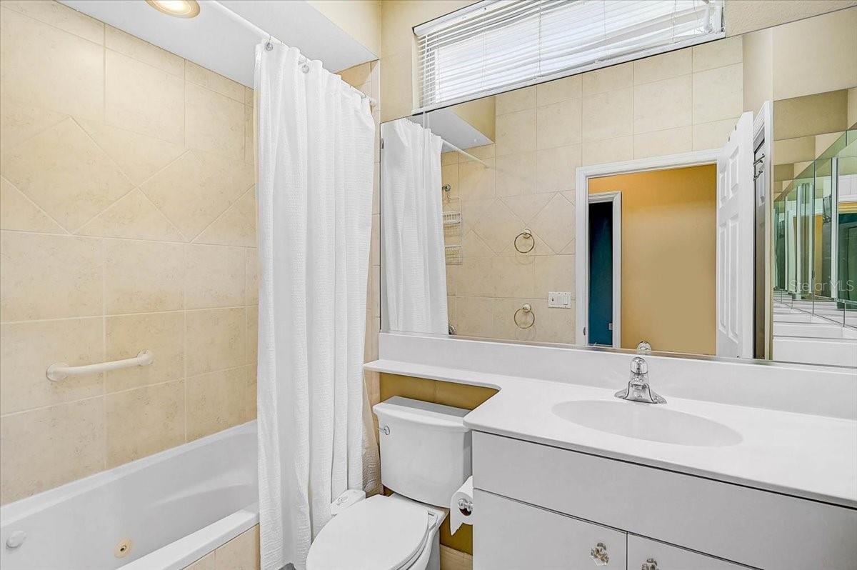 ASHTON MANOR - Residential