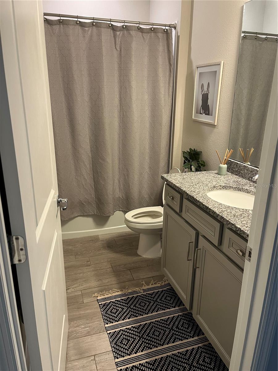 VILLAGES/VALENCIA PH 5 - Residential