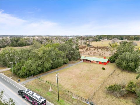 Photo of 274 W Kings Highway, Center Hill, FL 33514 (MLS # G5106844)