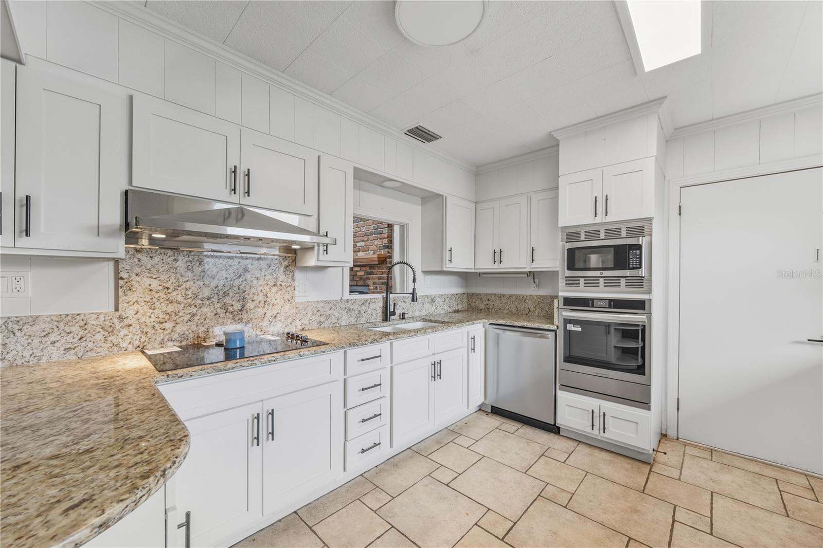 CINTER HILL - Residential