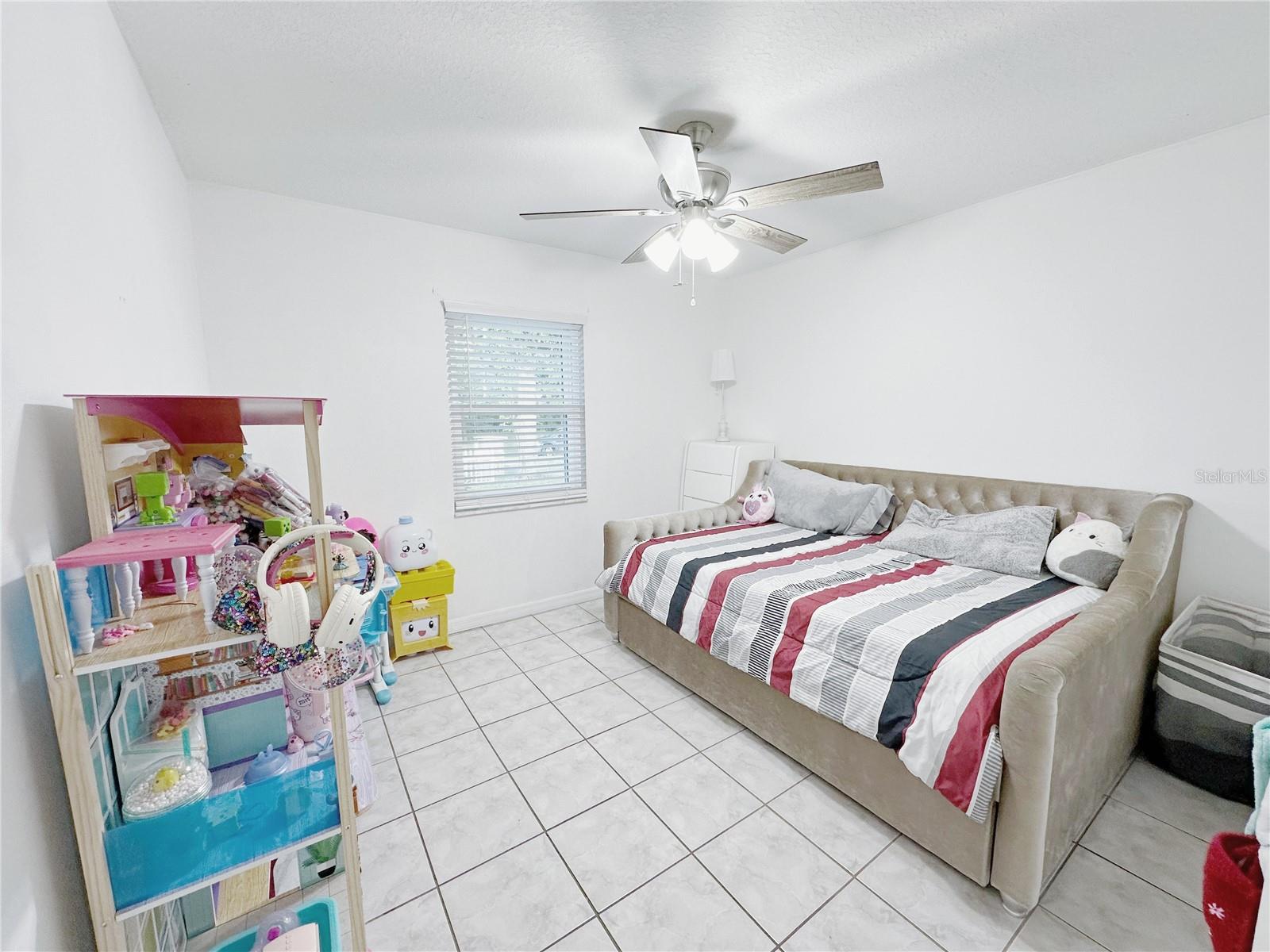 SILVER SPGS SHORES UN 10 - Residential