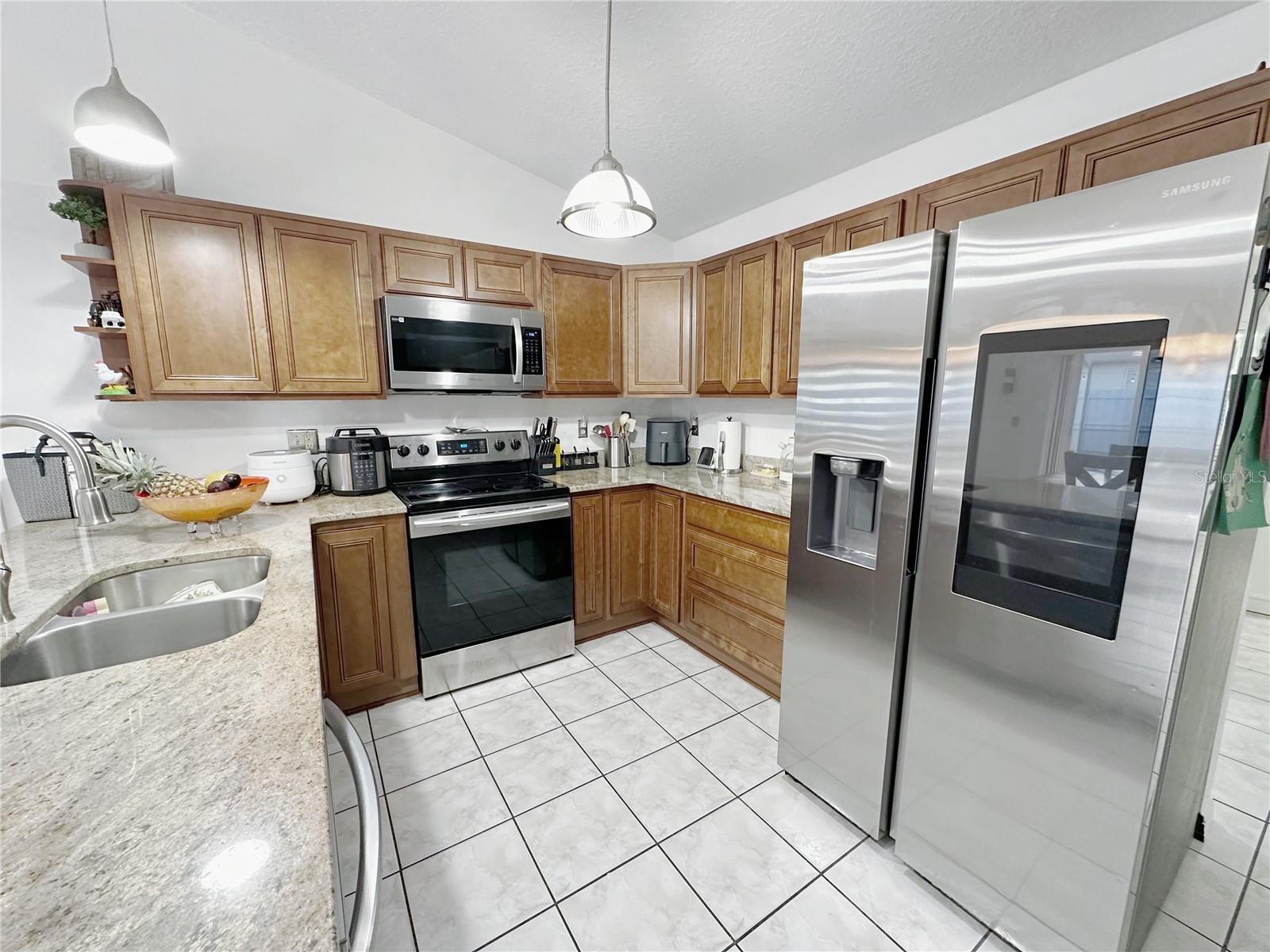 SILVER SPGS SHORES UN 10 - Residential