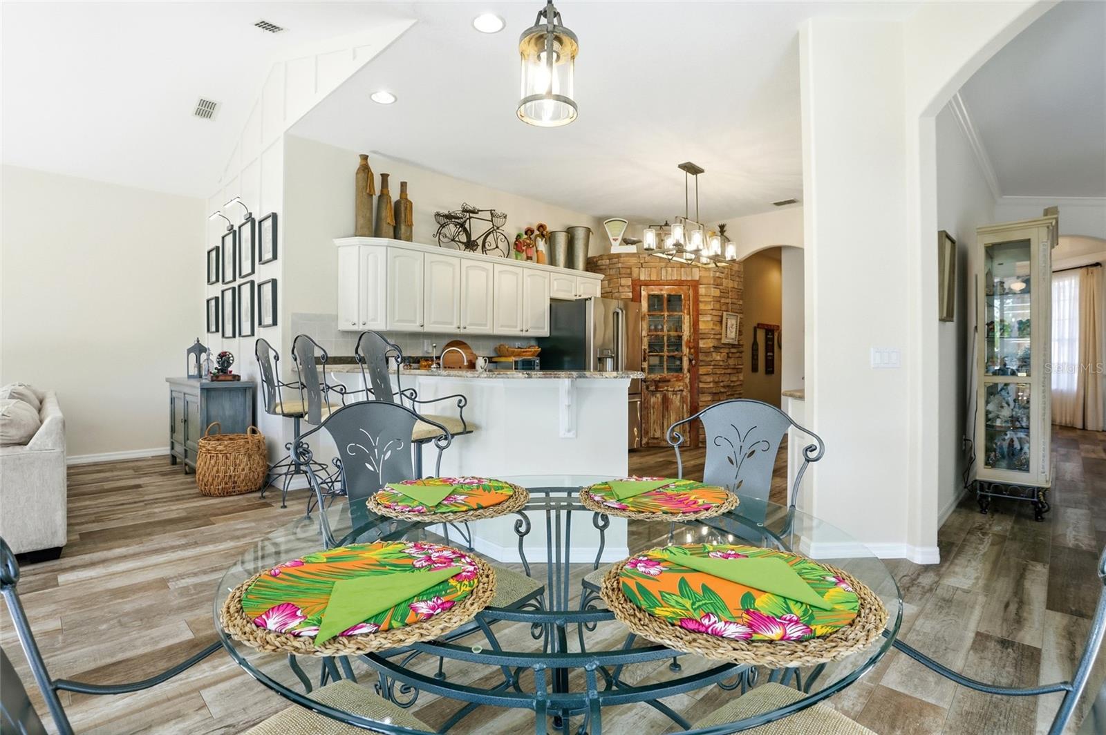 GLEN ABBEY UNIT 06 - Residential