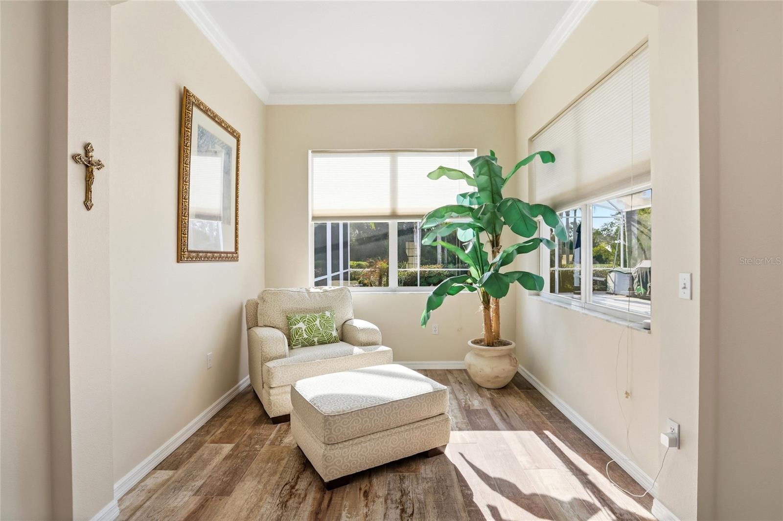 GLEN ABBEY UNIT 06 - Residential