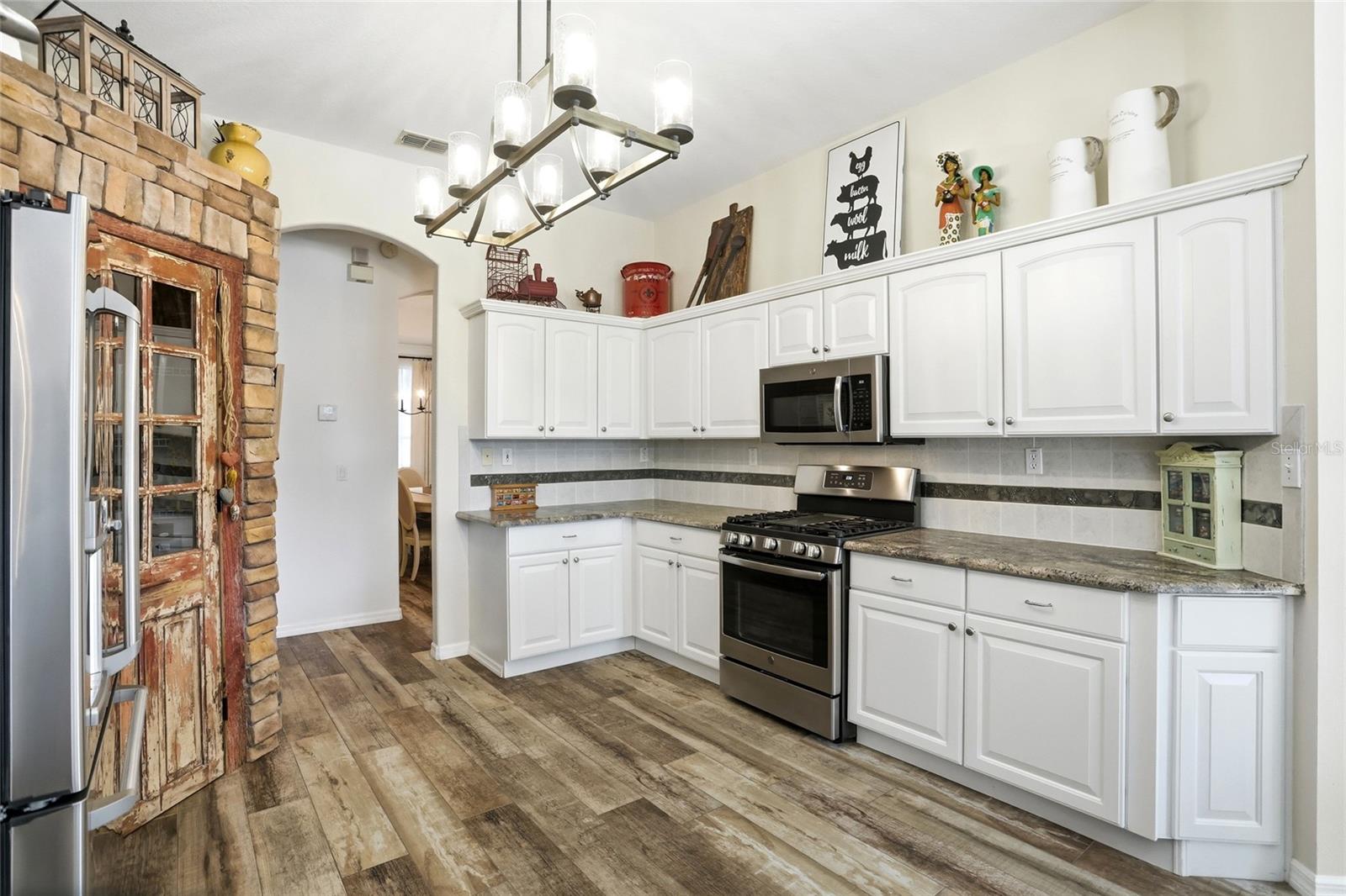 GLEN ABBEY UNIT 06 - Residential