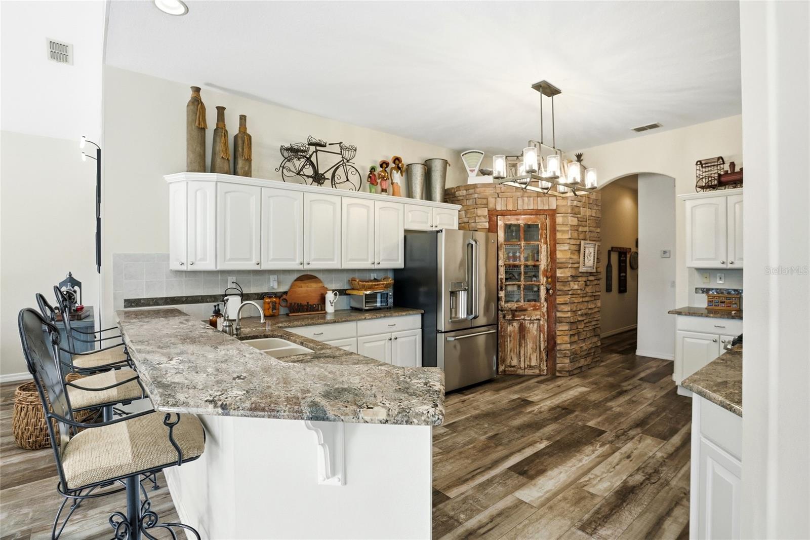 GLEN ABBEY UNIT 06 - Residential