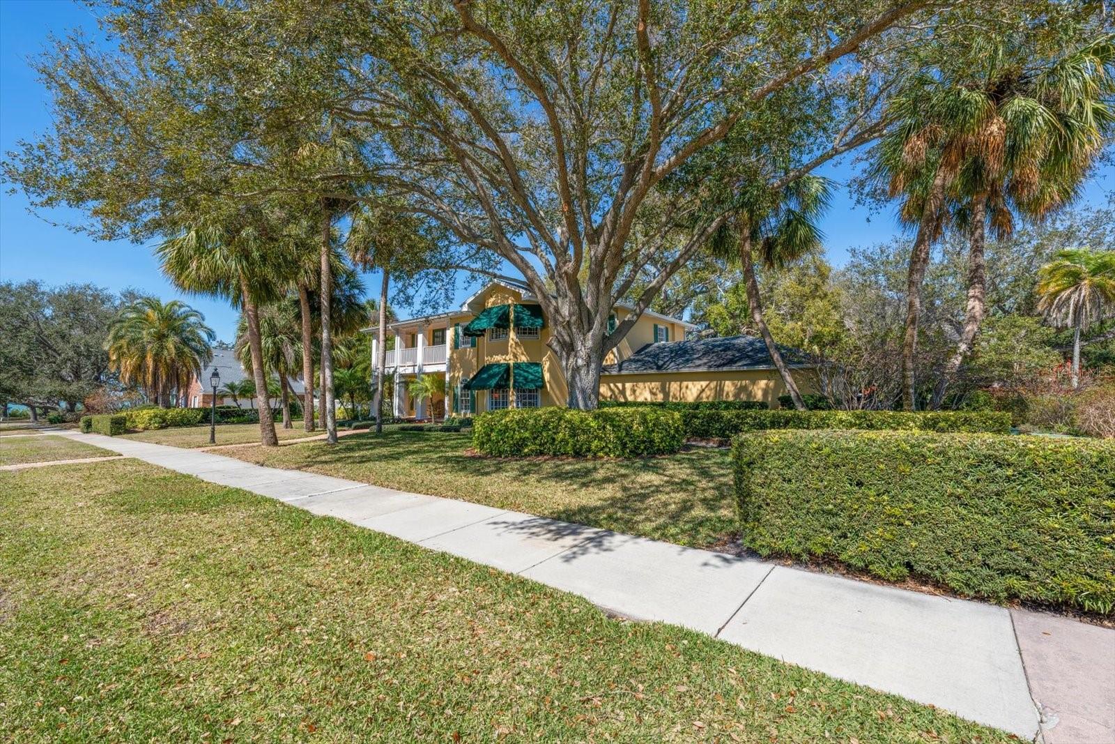 BELLEAIR ESTATES - Residential