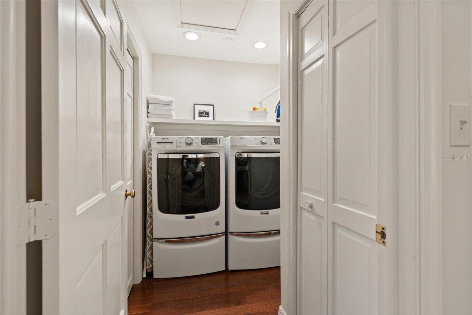 BELLEAIR ESTATES - Residential