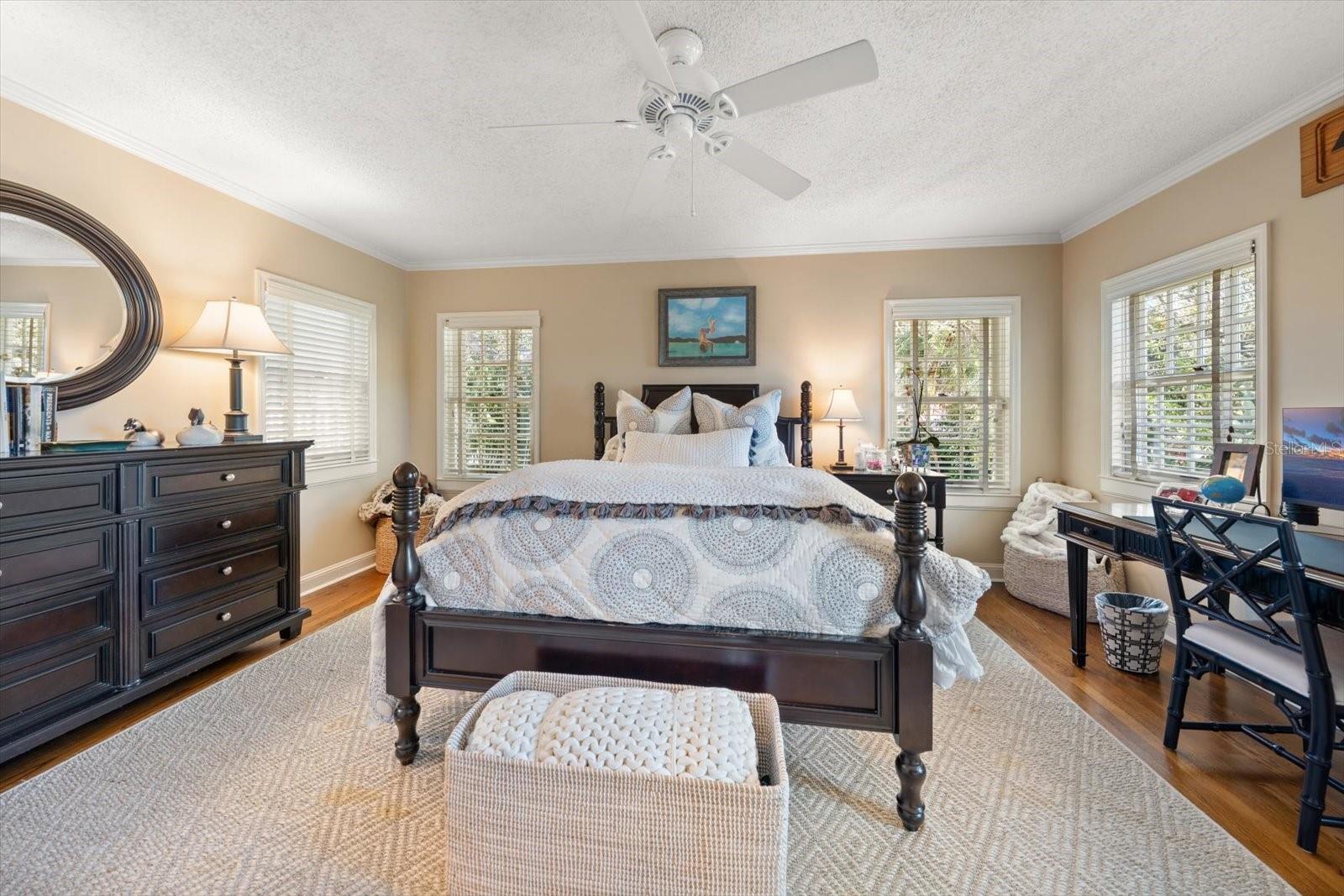 BELLEAIR ESTATES - Residential