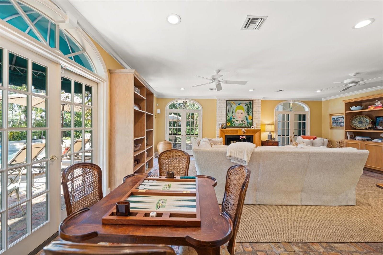 BELLEAIR ESTATES - Residential