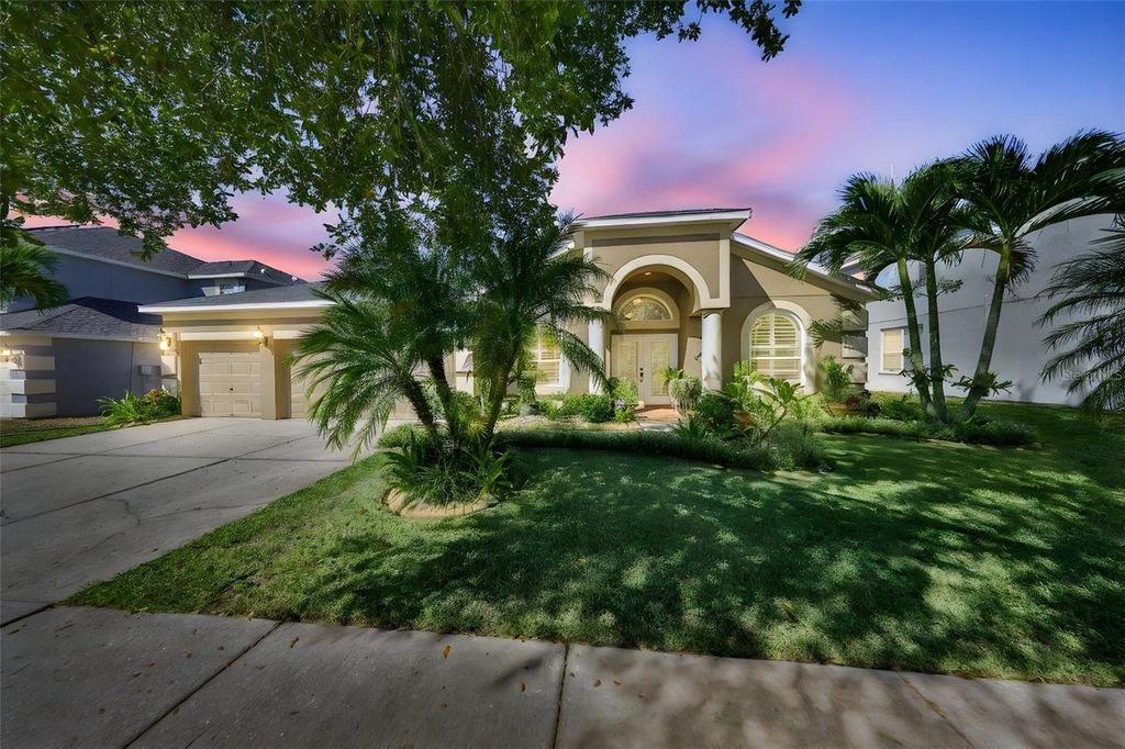 Photo of 2616 Yukon Cliff Drive, Ruskin, FL 33570 (MLS # TB8442117)