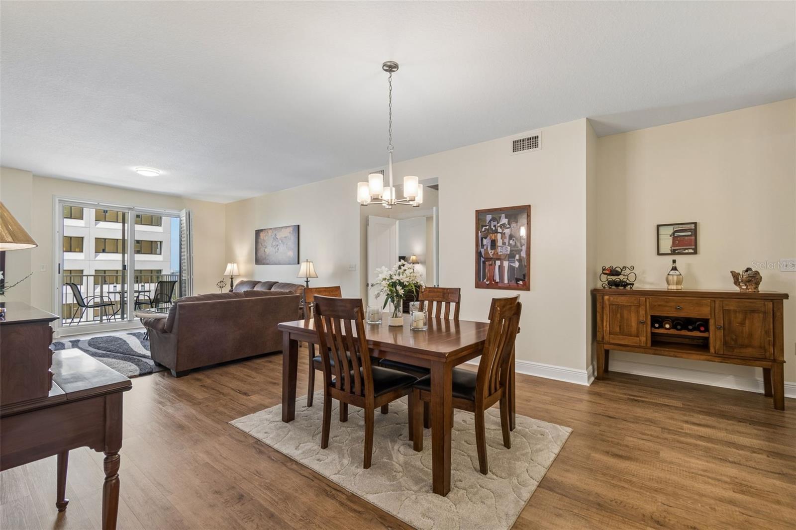 STATION SQUARE CONDO - Residential