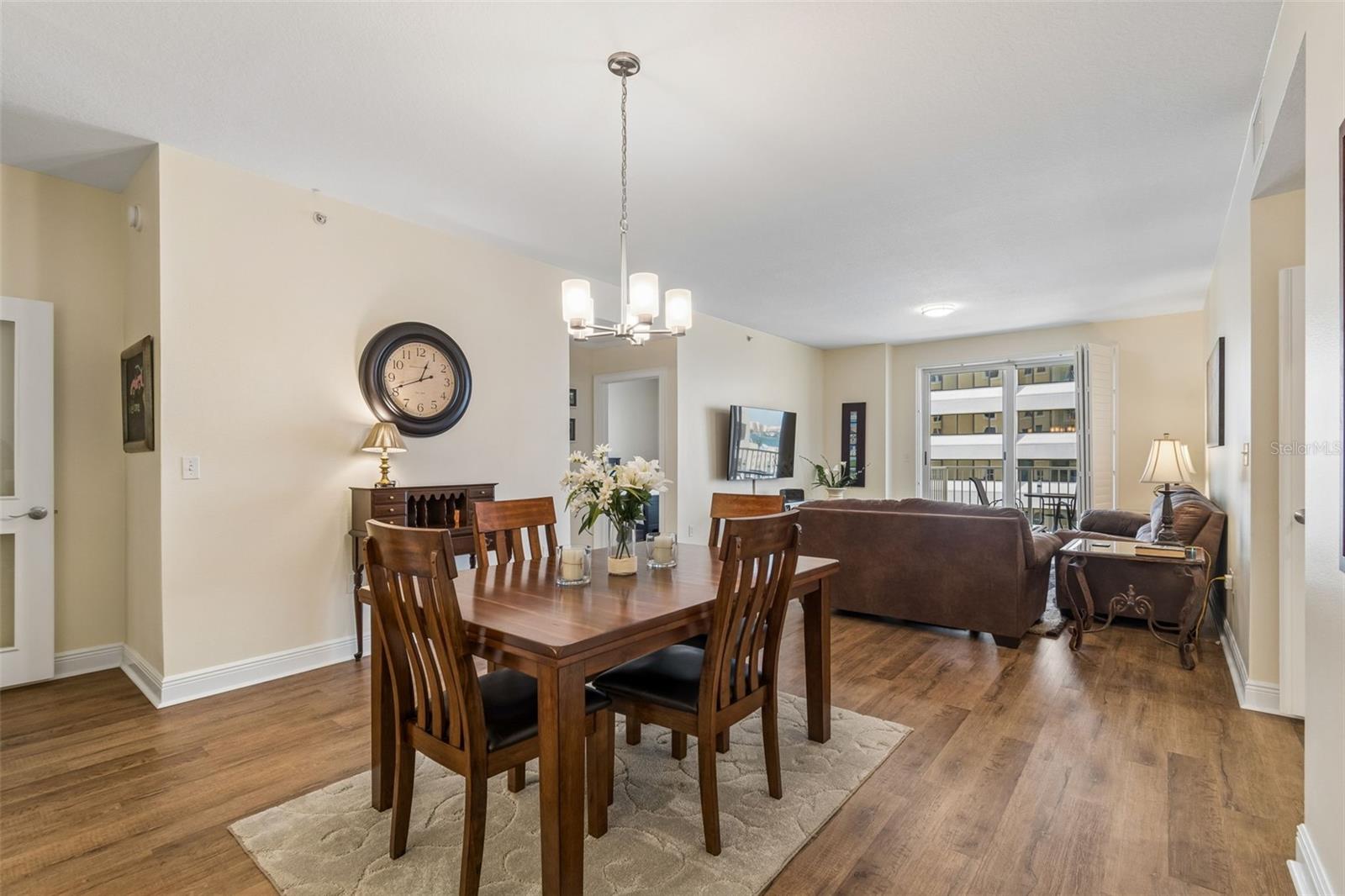 STATION SQUARE CONDO - Residential