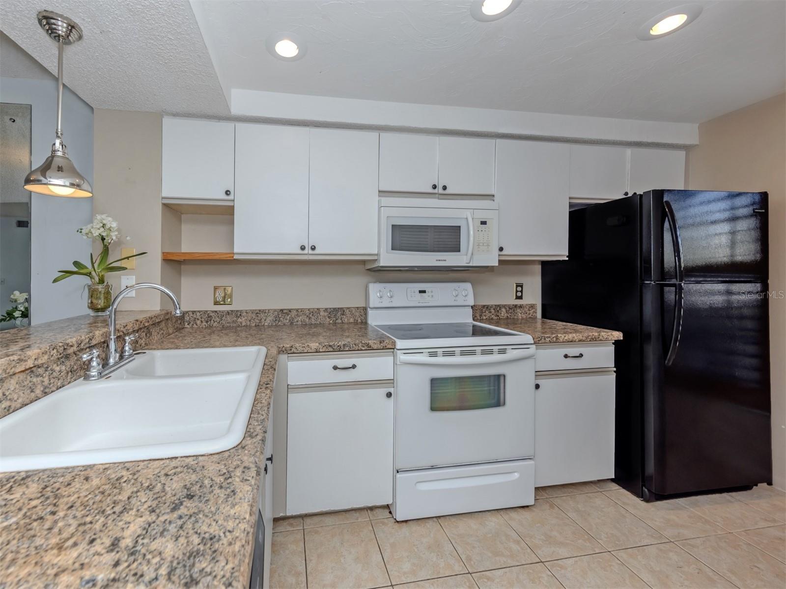 NINTH FAIRWAY - Residential