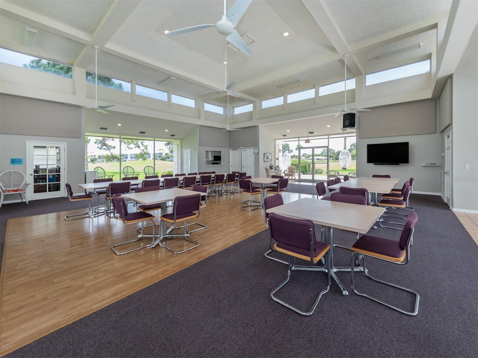 NINTH FAIRWAY - Residential