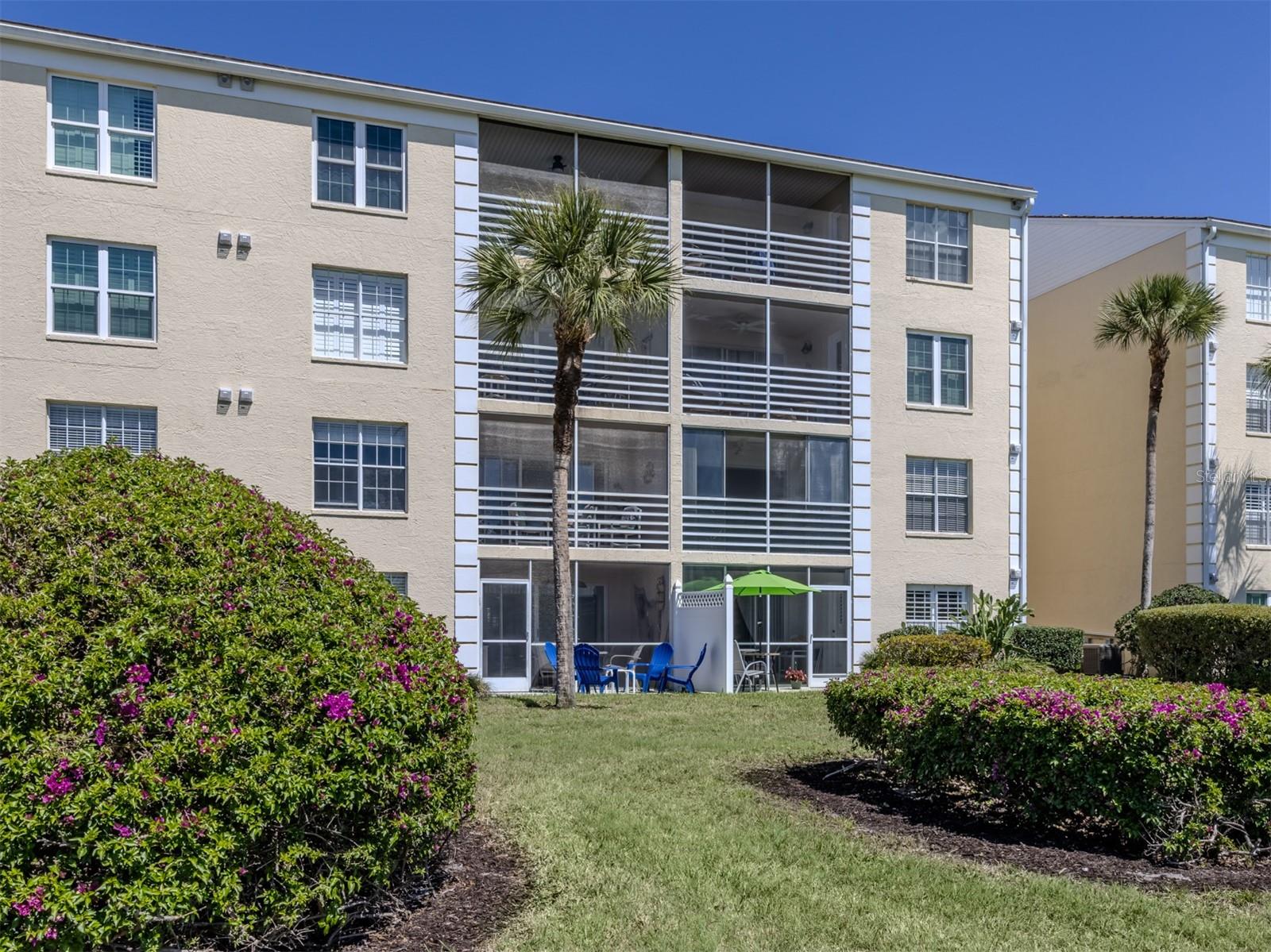 NINTH FAIRWAY - Residential