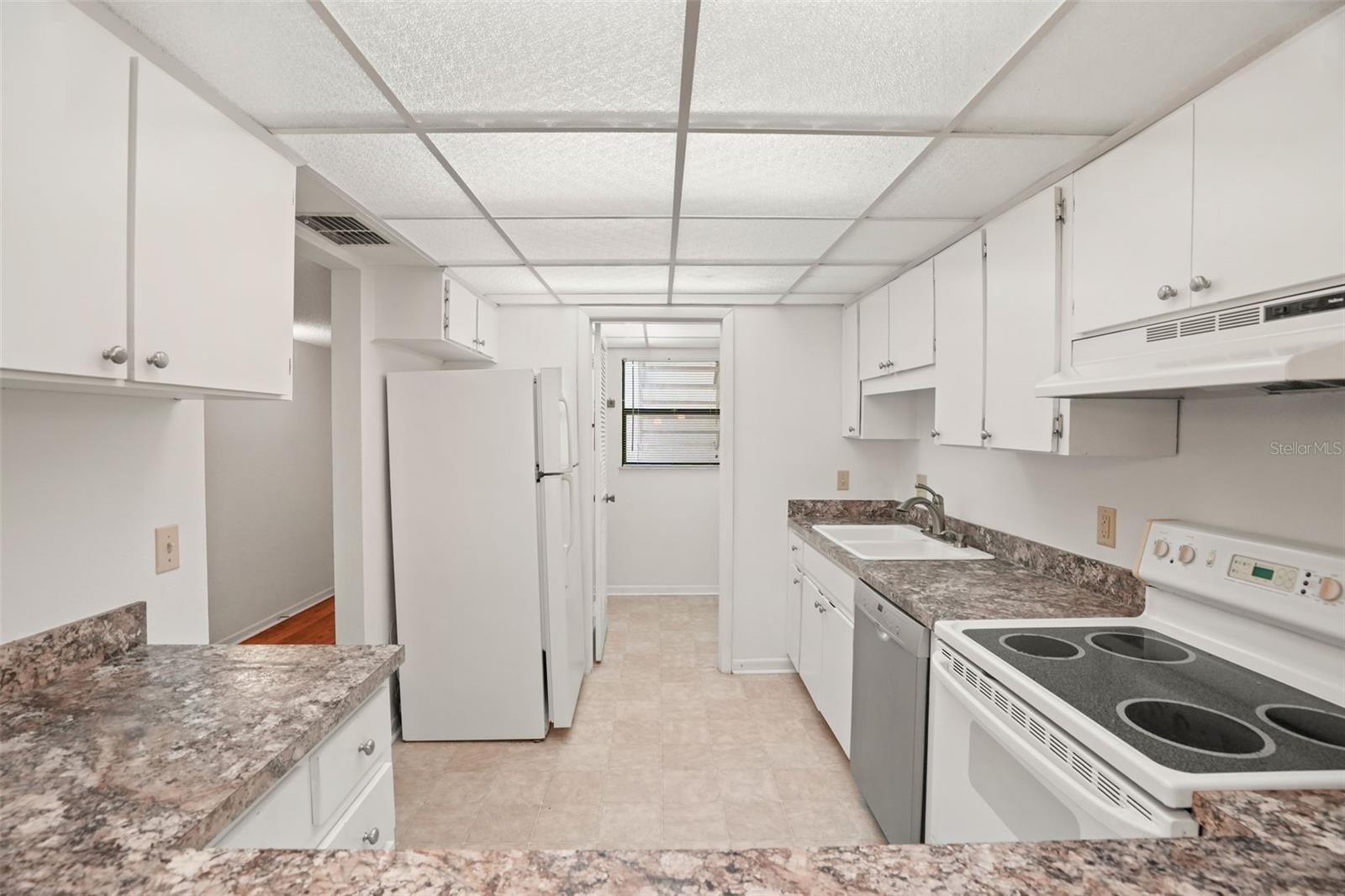 1200 TARPON WOODS BOULEVARD L4