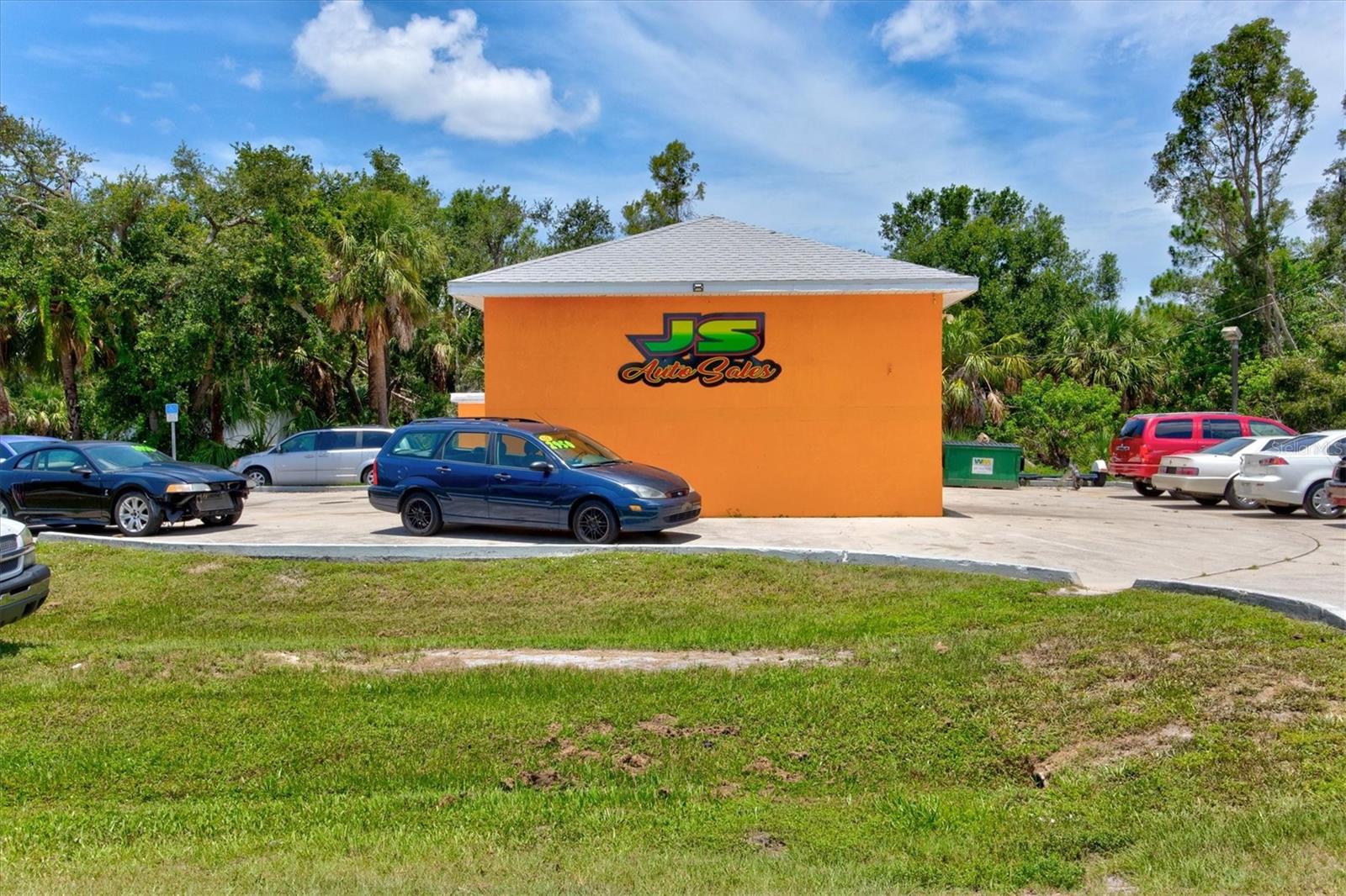 PORT CHARLOTTE SEC 032 - Commercial Sale