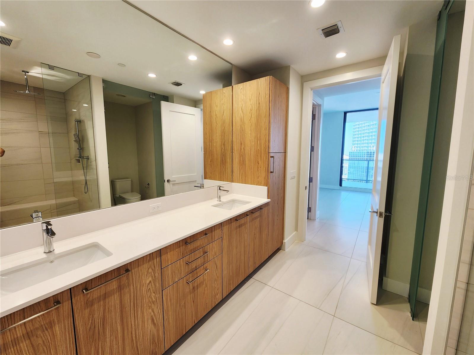 ART HOUSE CONDOMINIUM - Residential