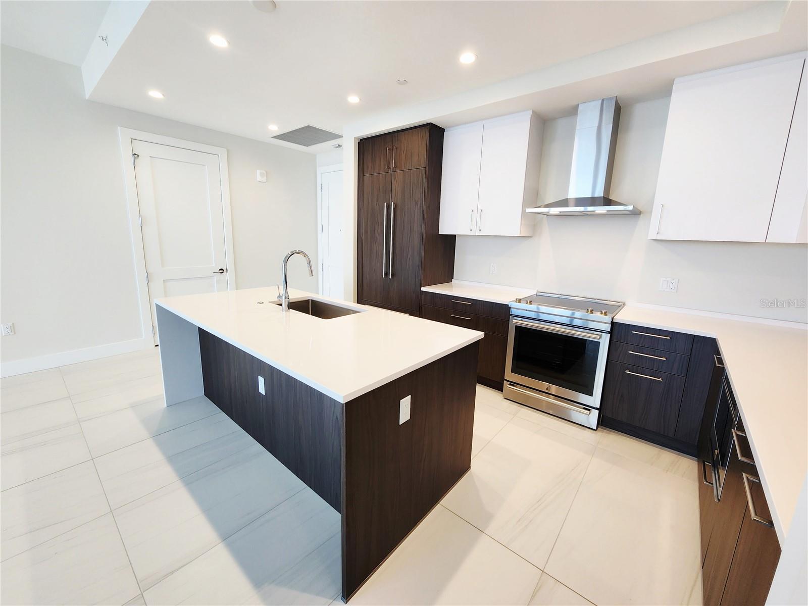 ART HOUSE CONDOMINIUM - Residential