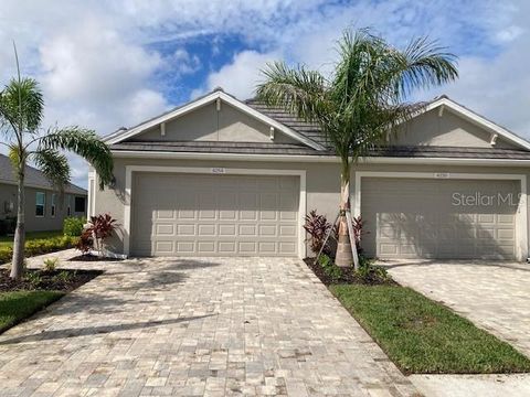 Photo of 4254 Golden Creek Terrace, Parrish, FL 34219 (MLS # A4622654)
