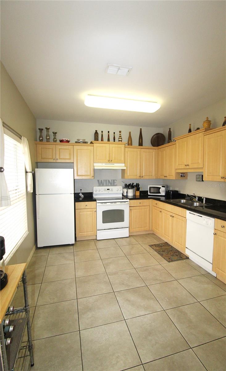 CAROLINA LANDINGS AT UNIVERSITY PLACE A - Residential Lease