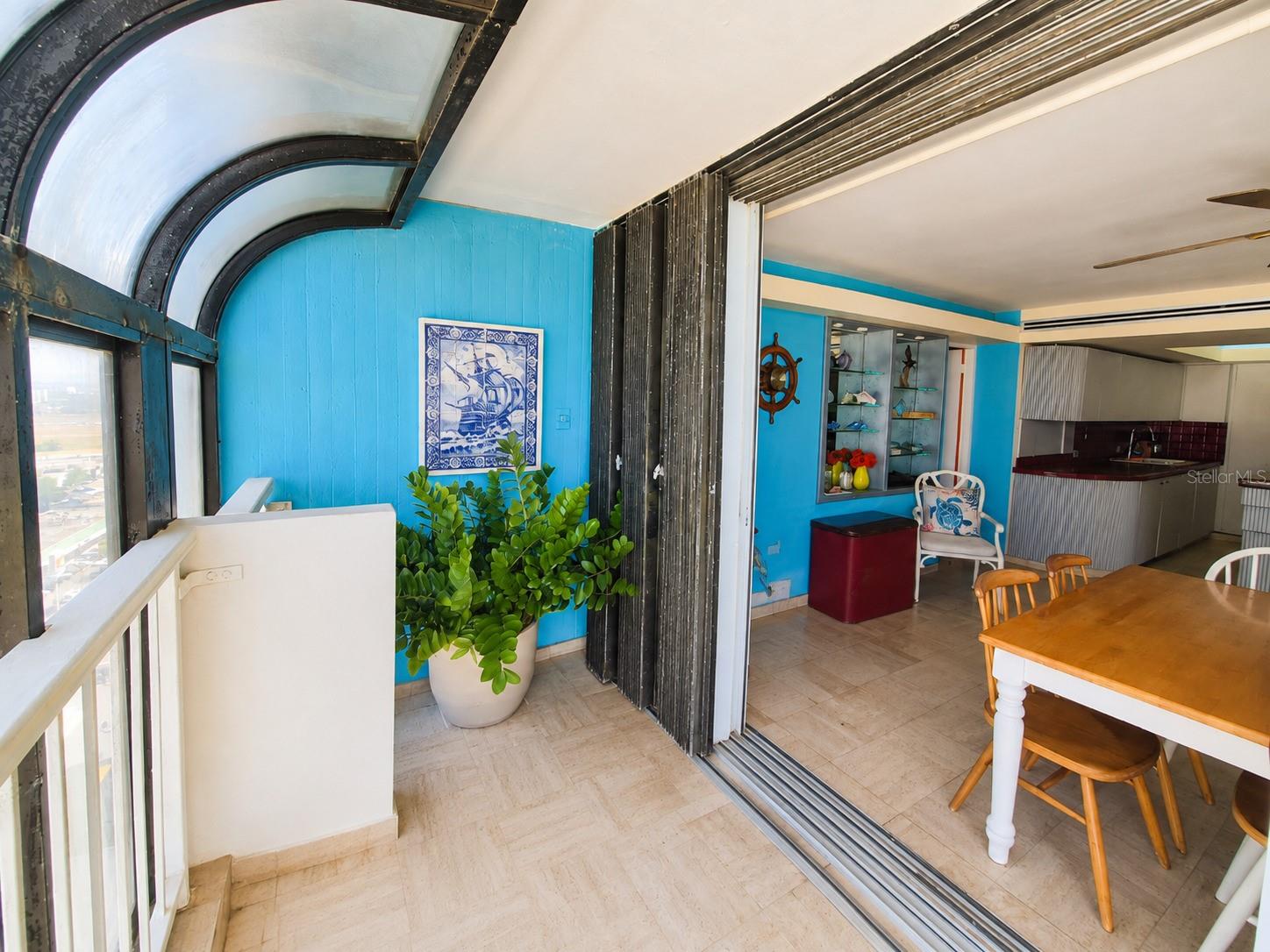 5859 AVE. ISLA VERDE 1701