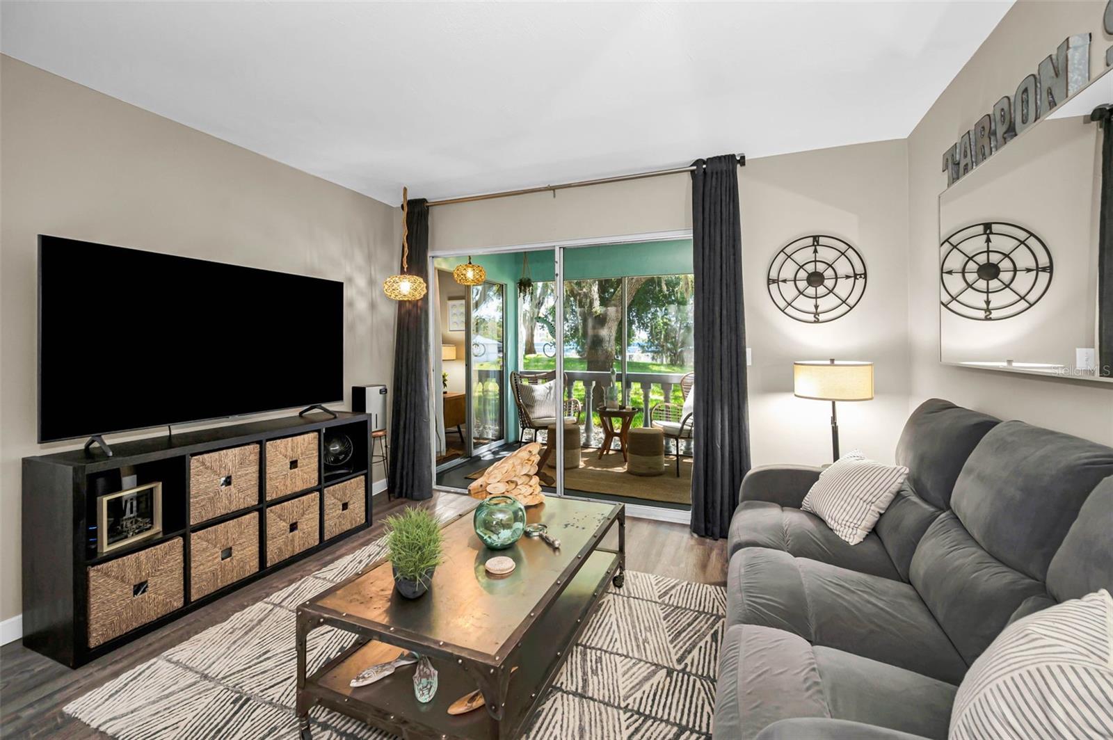 GREEN DOLPHIN PARK CONDO - Residential