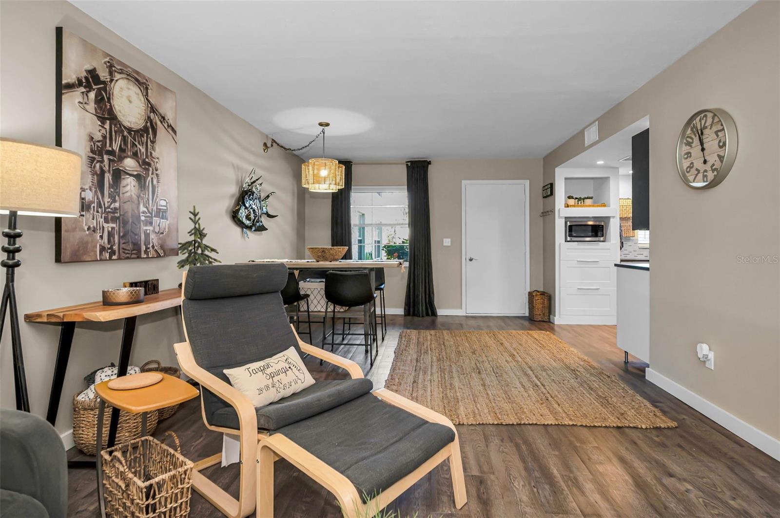 GREEN DOLPHIN PARK CONDO - Residential