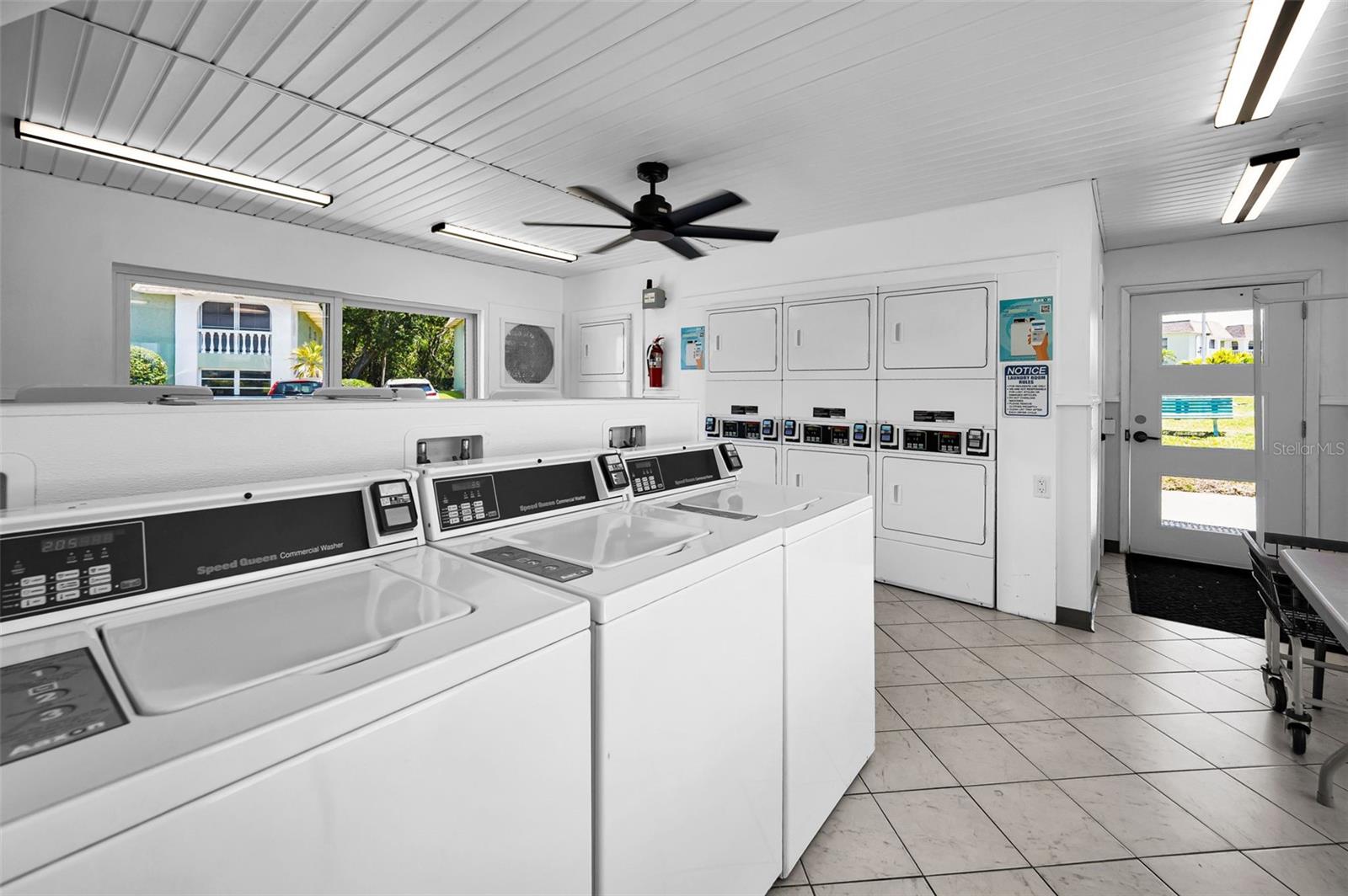 GREEN DOLPHIN PARK CONDO - Residential