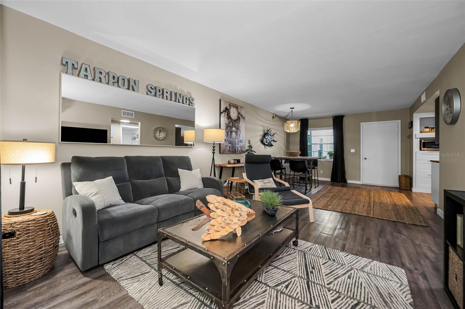 GREEN DOLPHIN PARK CONDO - Residential